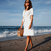 biała sukienka z naturalnych materiałów